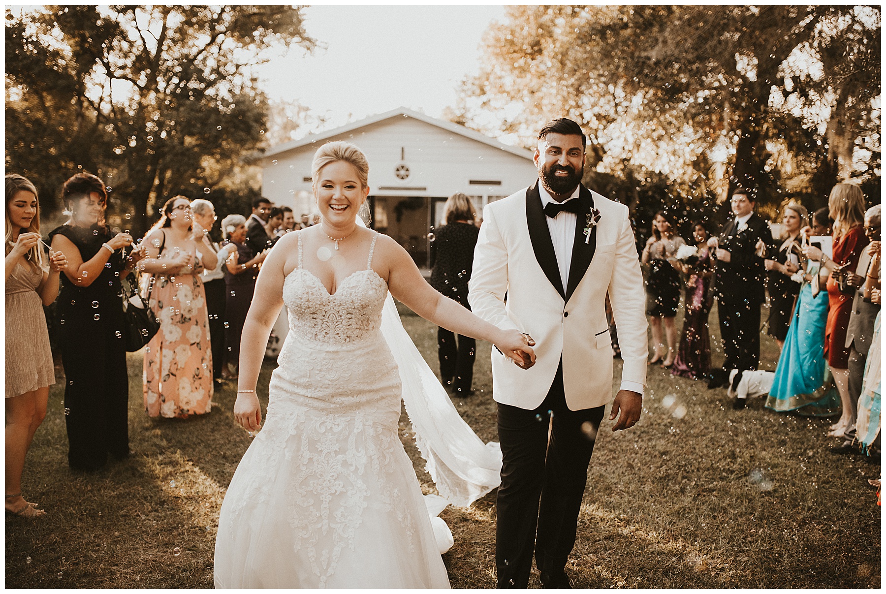 Multi cultural wedding ceremony at Cross Creek Ranch, in Dover Florida - Photographed by Juju Photography - Destination wedding photographer