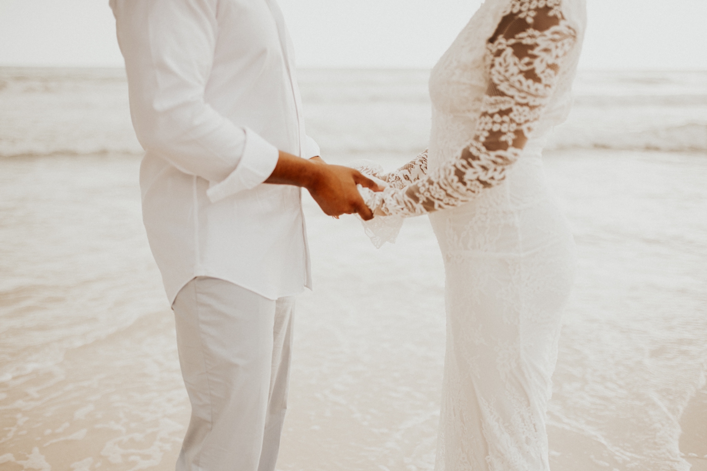 Florida Beach elopement by Juju Photography
