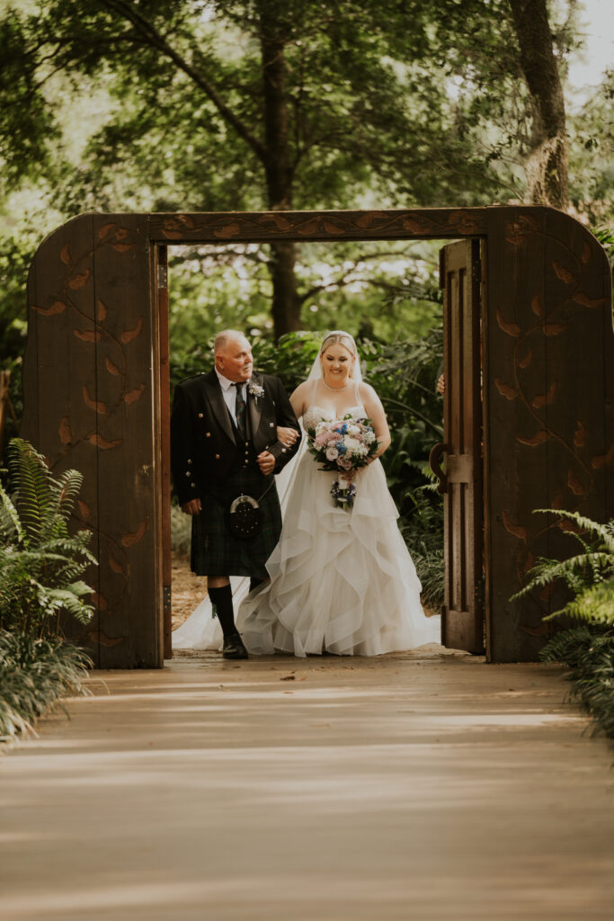 jujuphotography-tampaphotographer-weddingphotography-crosscreekranch-cheyanneandmarvin-257