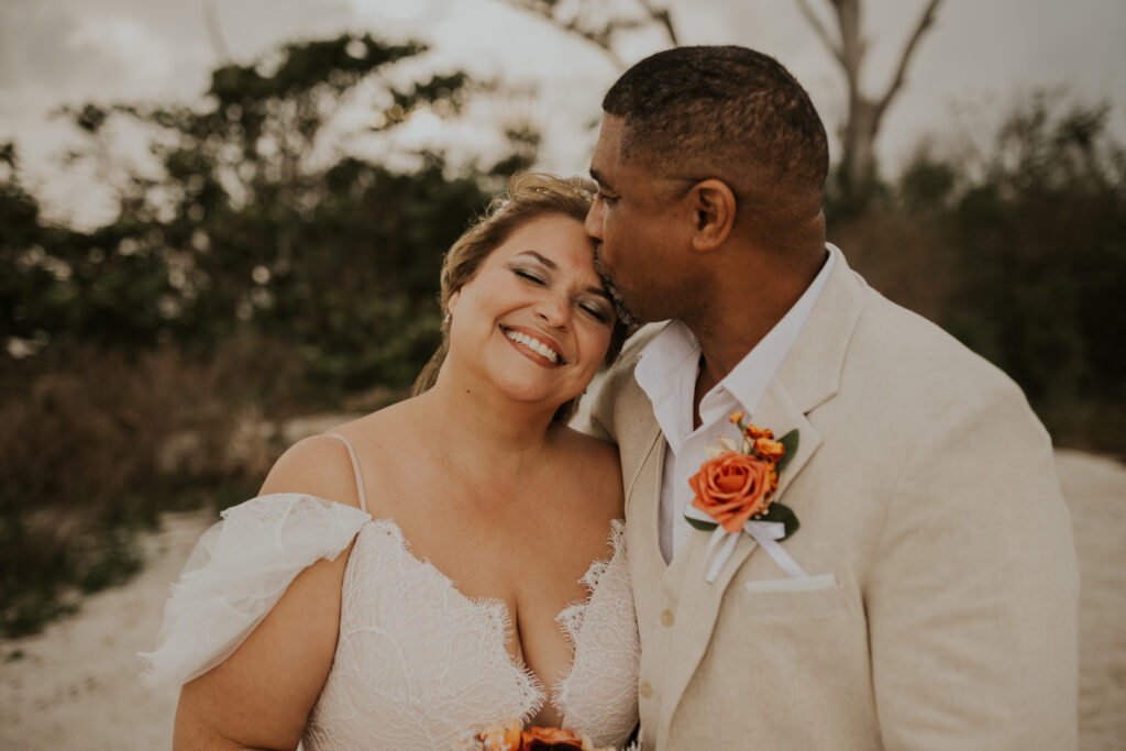 jujuphotography-weddingphotographer-weddingphotography-stpetersburg-tampa-ayseandkim-40